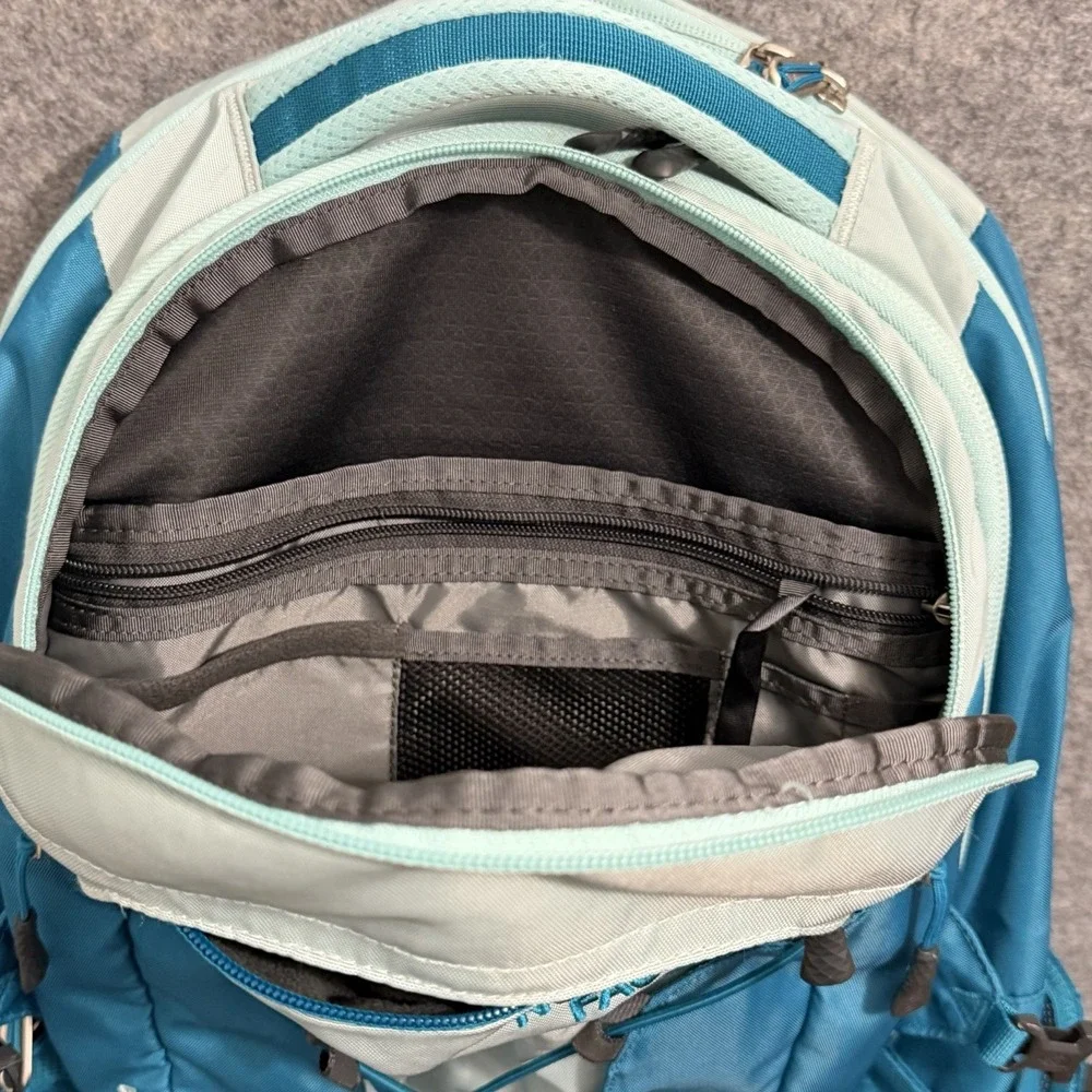 The North Face Borealis Backpack NF0A3KV4 Teal Aqua Blue Hiking Laptop Bag